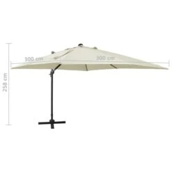 Parasol Déporté Avec Mât Et Lumières LED Sable 300 Cm 2 23 Parasol Déporté Avec Mât Et Lumières LED Sable 300 Cm 2 -Meubles Soldes Boutique parasol deporte avec mat et lumieres led sable 300 cm 3666722357098 941681